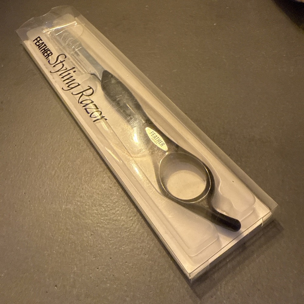 Feather‎ Styling Razor - Picture 3 of 5